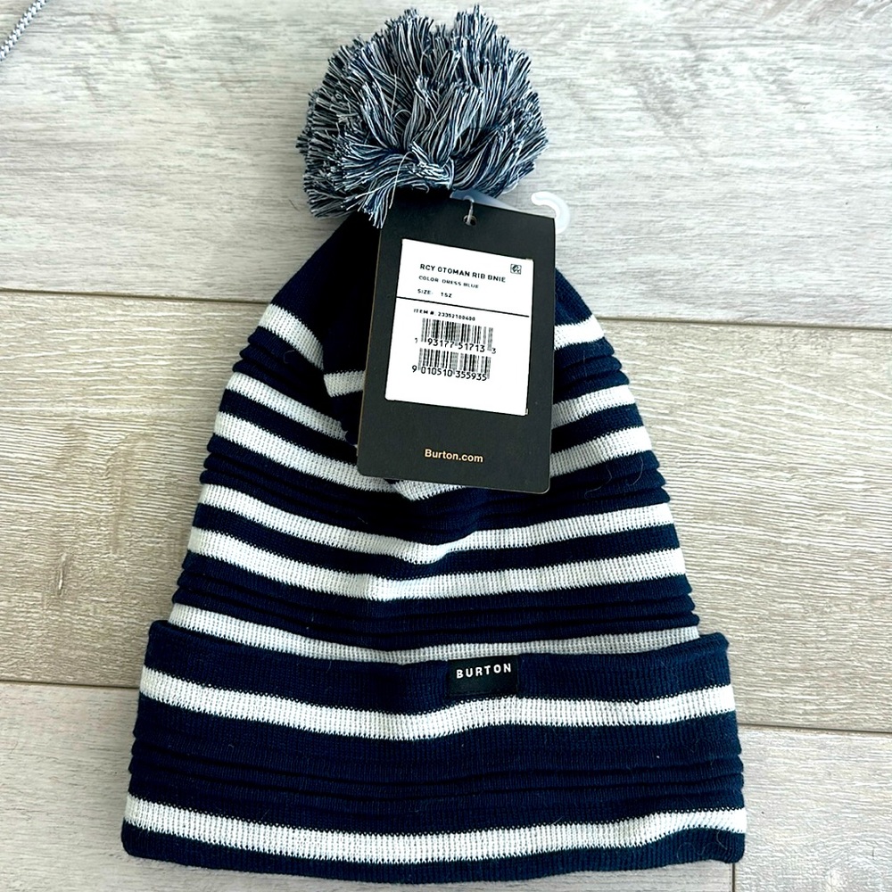 NWT BURTON BEANIE